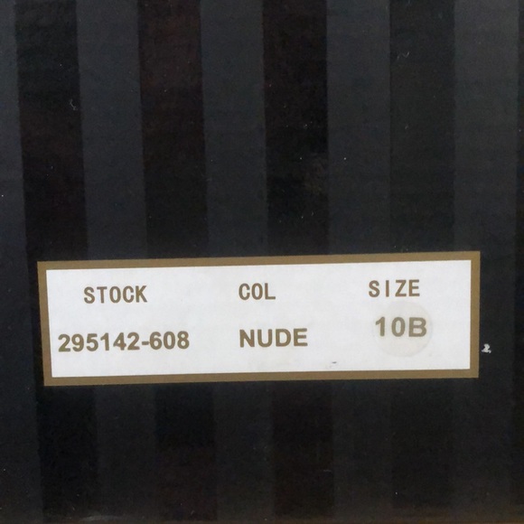 Women’s platform heels. Nude. Victoria’s Secret. - Picture 6 of 7